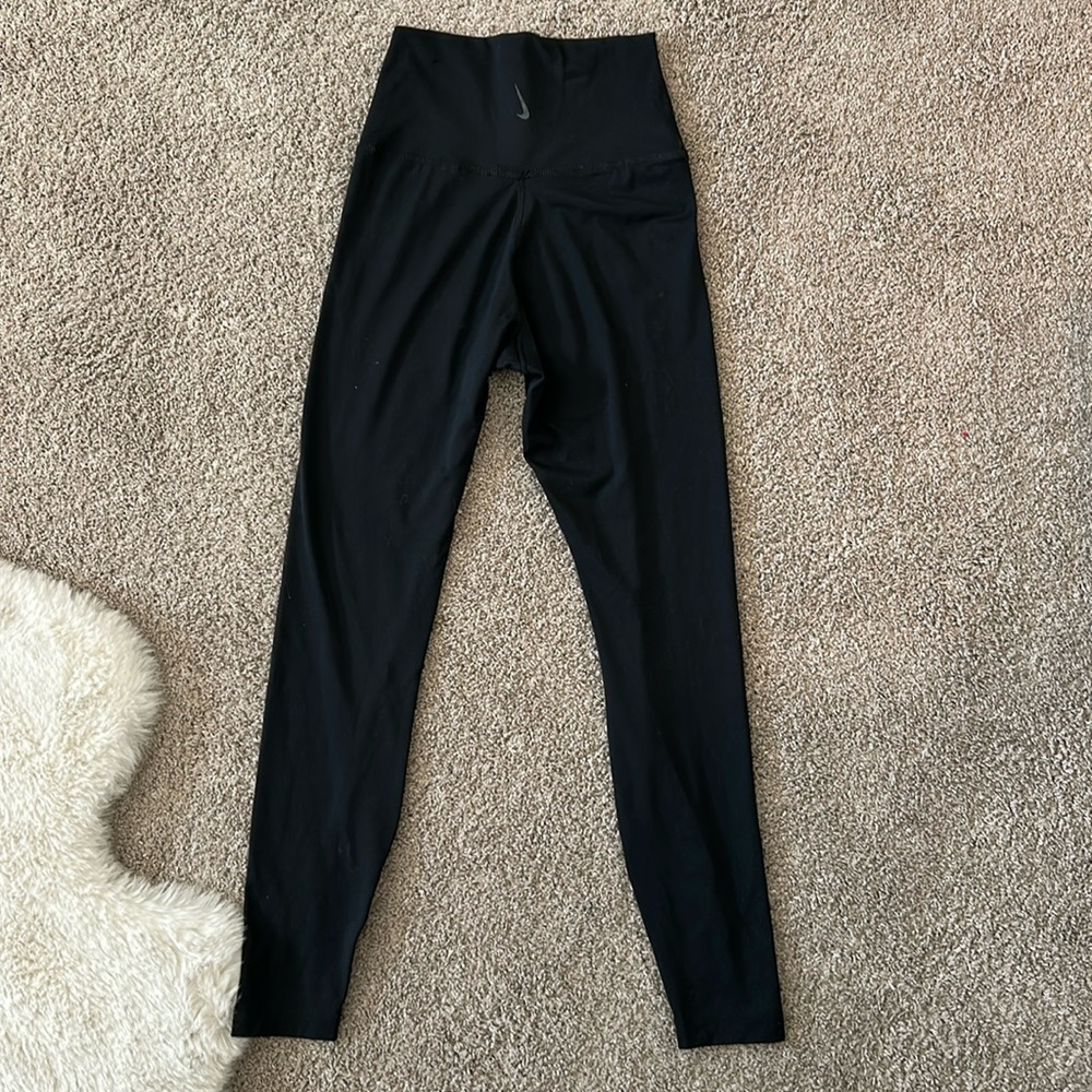 Nike leggings